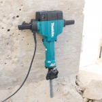 Makita HM1810 Beauty Shot 1